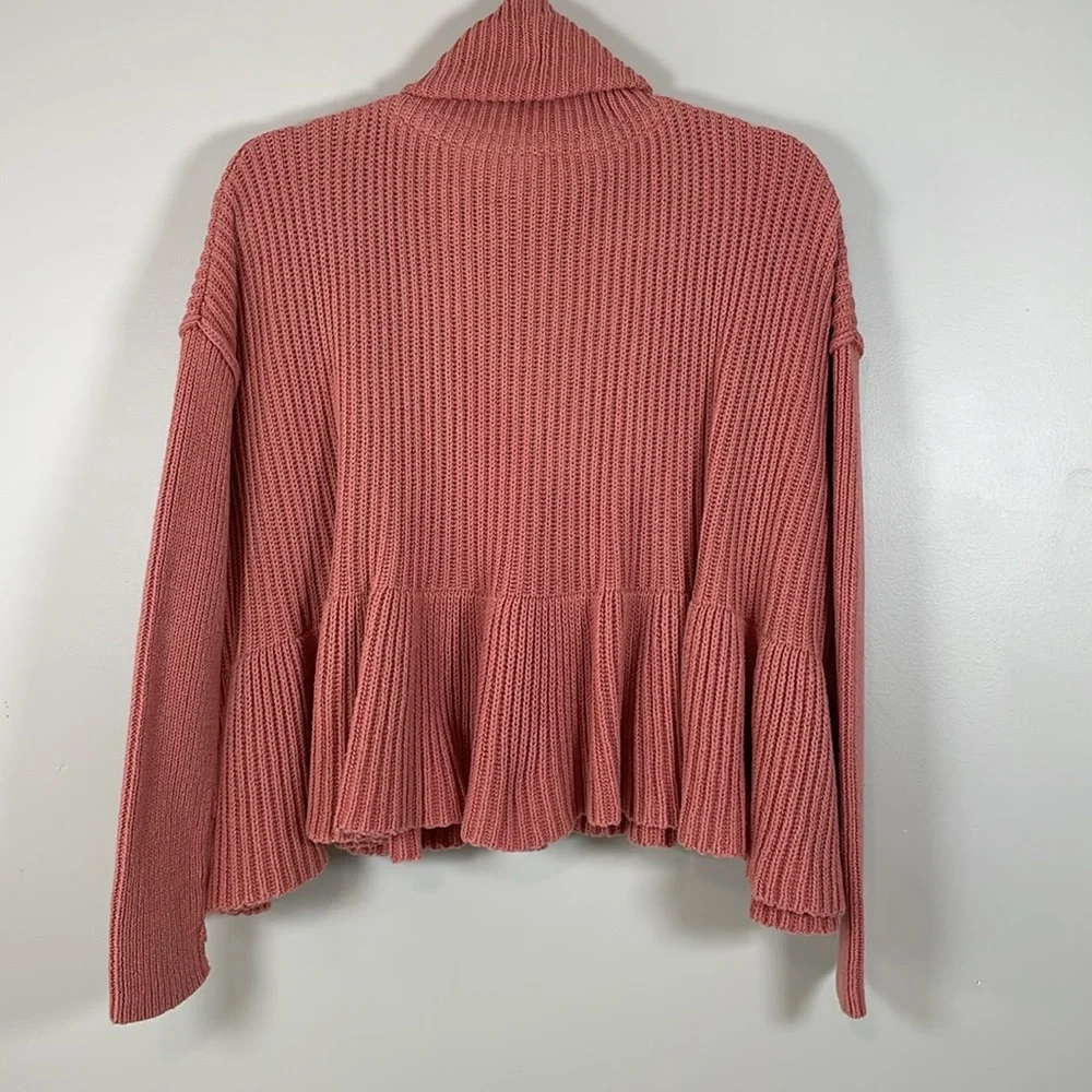 FREE PEOPLE Womens XS Dusty Rose Peplum Cowl Neck Sweater Boho Oversize Feminine